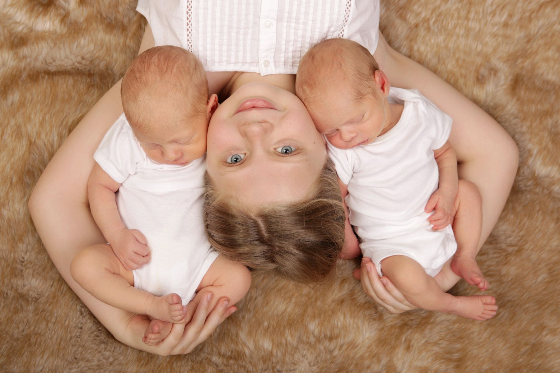 Fotoshooting Schwester mit Zwillingen