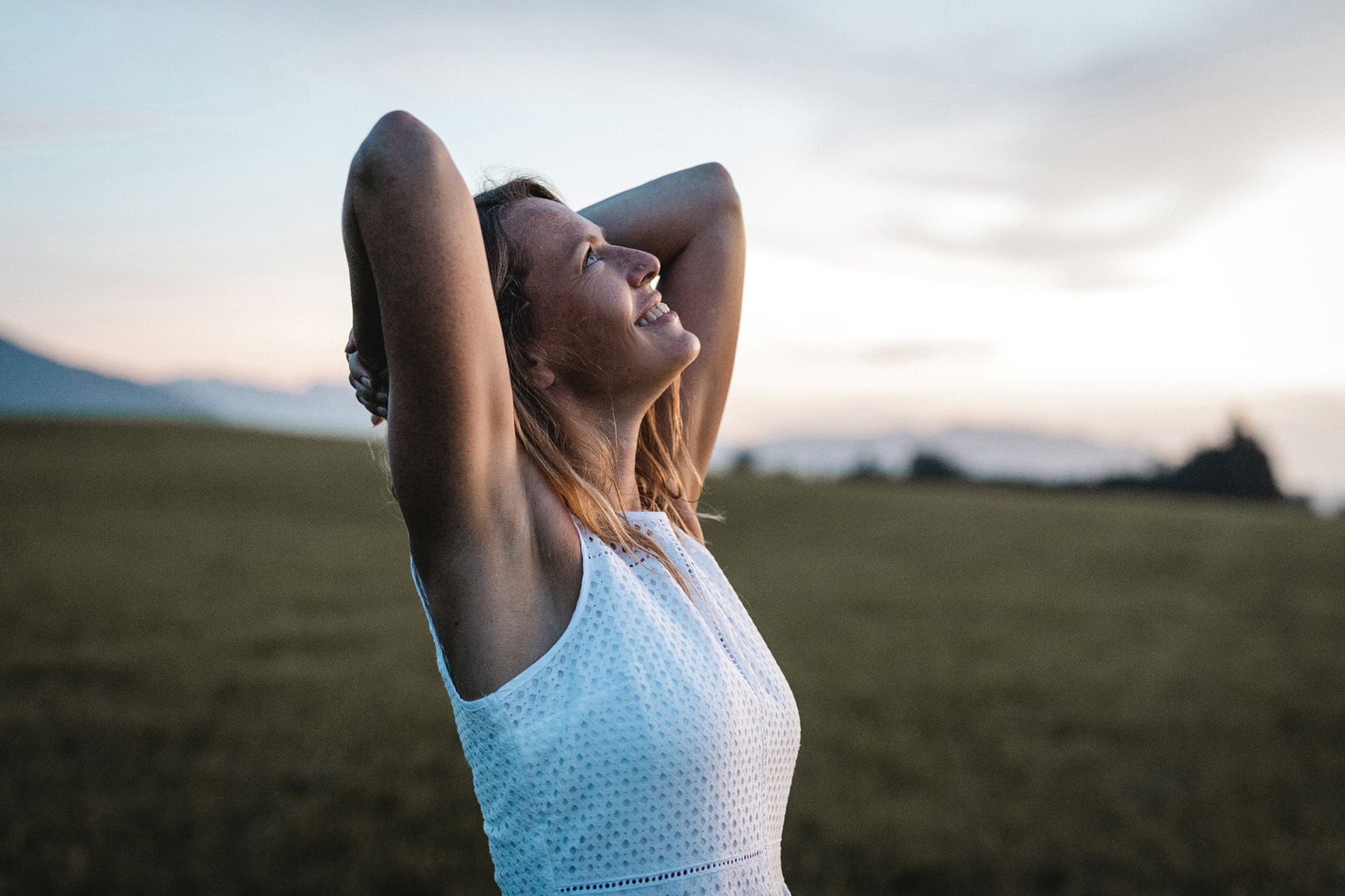 Portraitfoto in Abenddämmerung